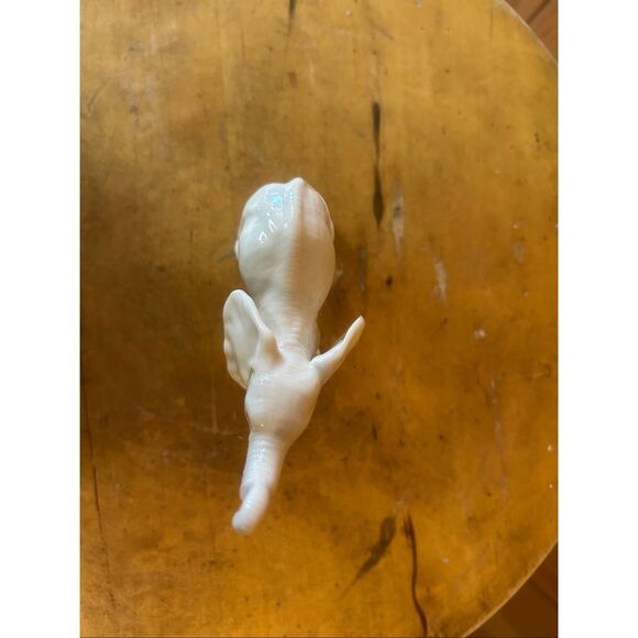 Lenox Ivory Porcelain Elephant Figurine Trunk Up Gold Accent (5618) - Picture 5 of 7